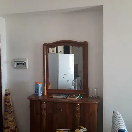 Edden Apartament *